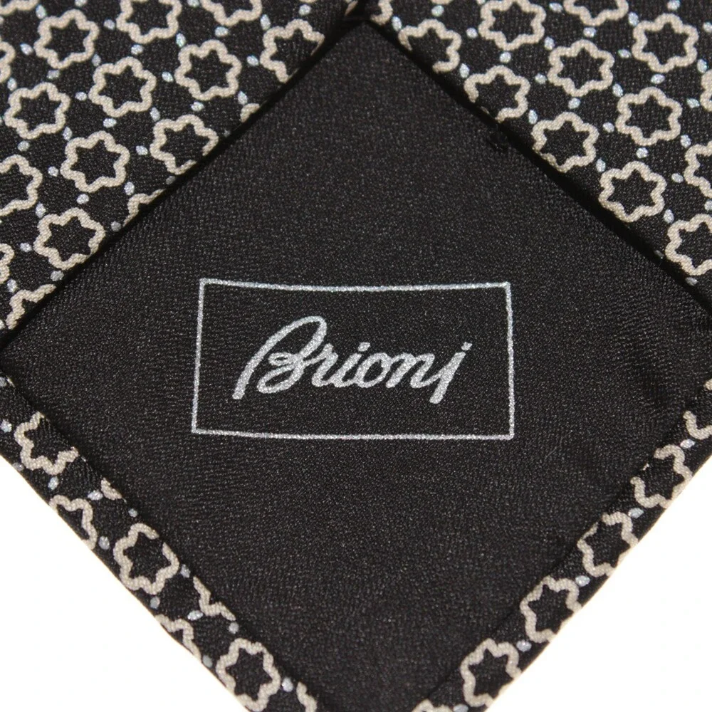 Brioni NWOT Neck Tie in Black with Cream Geometric Print 100% Silk Made in Italy